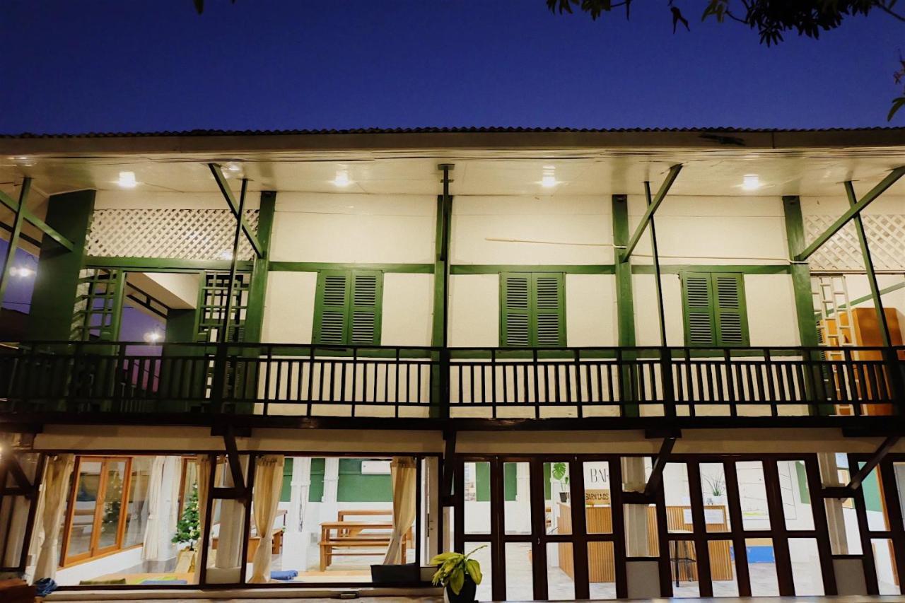 Barn Laos Hostel Vientiane Exterior foto